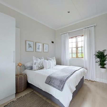 Upmarket Off Grid Cottage On Organic Farm In Secure Estate Howick Extérieur photo