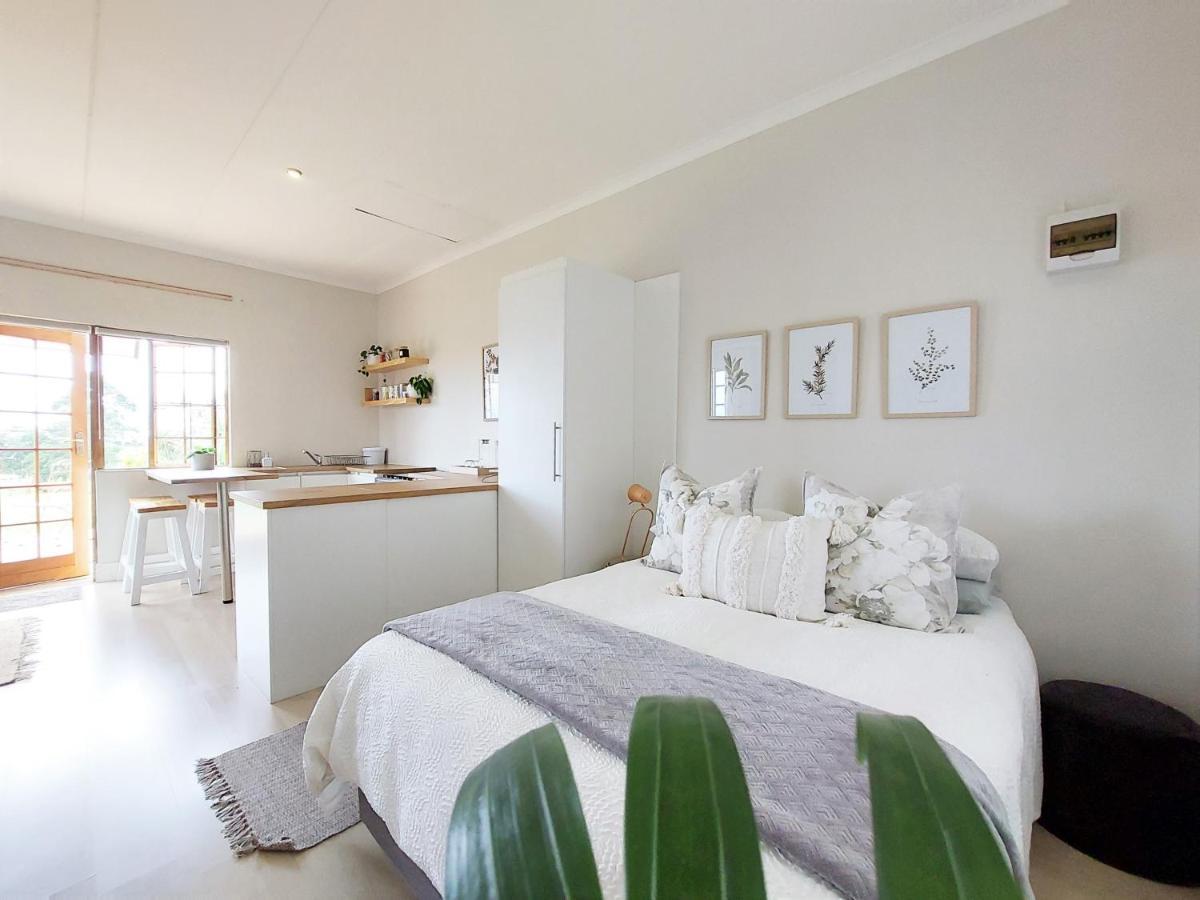 Upmarket Off Grid Cottage On Organic Farm In Secure Estate Howick Extérieur photo